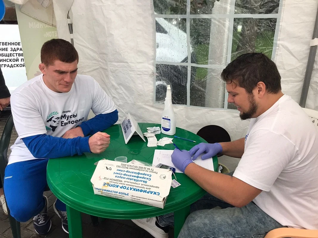  В День города Калининграда более трехсот человек проверили состояние здоровья