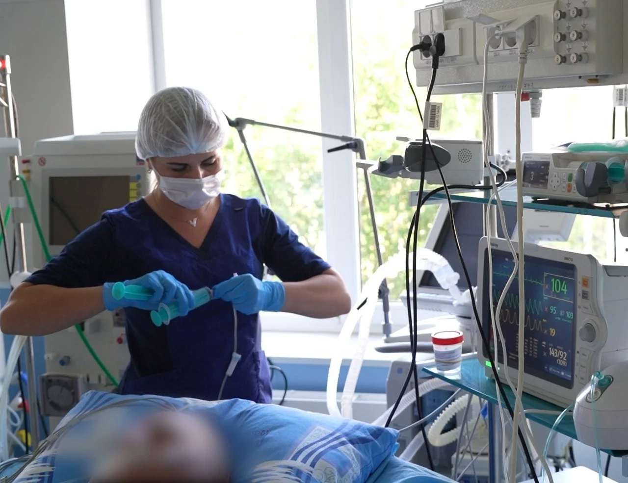  Врачи Центральной городской клинической больницы спасли пациентку после тяжелейших ожогов