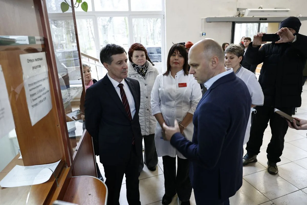 Алексей Беспрозванных с рабочим визитом посетил Ладушкинскую и Мамоновскую горбольницы